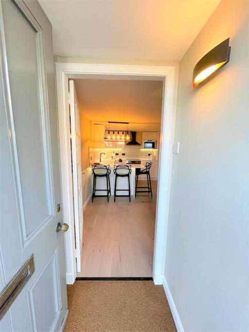 Stylish, Central And Cosy 1Bd Nr Canongate Edinburgh Exterior photo