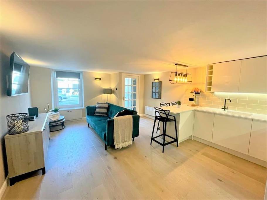 Stylish, Central And Cosy 1Bd Nr Canongate Edinburgh Exterior photo